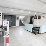 Hotel Aristro