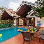 Aranyam Villa By Stayvista With Modern Wooden Interiors, Kidszone, Indoor Games & Plunge Pool