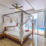 Saffronstays Juniper, Lonavala - Pet-Friendly Villa With Pool, Lawn, Gym & Games