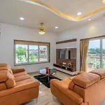 Saffronstays Juniper, Lonavala - Pet-Friendly Villa With Pool, Lawn, Gym & Games
