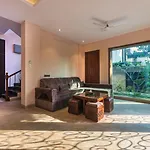 Saffronstays Ebony, Lonavala