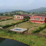 Stayvista\'S Shivom Villa 5 - A Serene Escape With Views Of The Valley And Lake