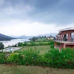 Stayvista\'S Shivom Villa 5 - A Serene Escape With Views Of The Valley And Lake