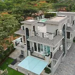 Stayvista\'S Le Sutra Great Escapes - Udaan - Artistic Rooms, Terrace Jacuzzi With Scenic View