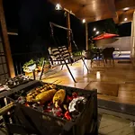 Parmarmountview 5Bhk Poolvilla