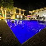 Icy Villa Lonavala - 4Bhk Villa With Pool And Mountain View