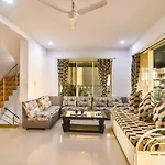 Empyrean Stays Ll 4Bhk Veronica Palace Ll Ac Ll Pool Ll Free Wifi Ll