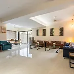 Austin Villa By Tropicana Stays