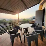 The Perfect Stays : Tranquil Villa