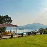 Lifeline Villas - Exquisite Pawna Lakeview Estate With Expansive Infinity Pool