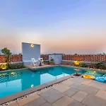 Stayvista\'S Cobblestone Cottage - Villa With Pool View & Indoor-Outdoor Activities