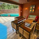 Rosewood Villa