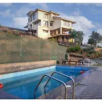4 Bhk - Night World Fiesta
