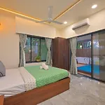Prime Meridian Staycationn