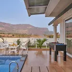 Stayvista\'S Kaarma Villa - Valley-View Villa With Outdoor Pool, Lawn Featuring A Gazebo & Machan