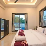 Elegant Vista Villa