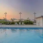 Elivaas Meraki Villa - Luxe 6 Bhk Glass Villa With Private Pool, Balcony, Garden & Gazebo