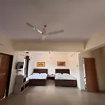 Hill Side Family Guest House