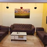 Twilight Stays Ll 3Bhk Ll Swimming Pool Ll Snooker Tab Ll Ac Ll Bbq