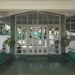 Oyo 15225 Rainbow House