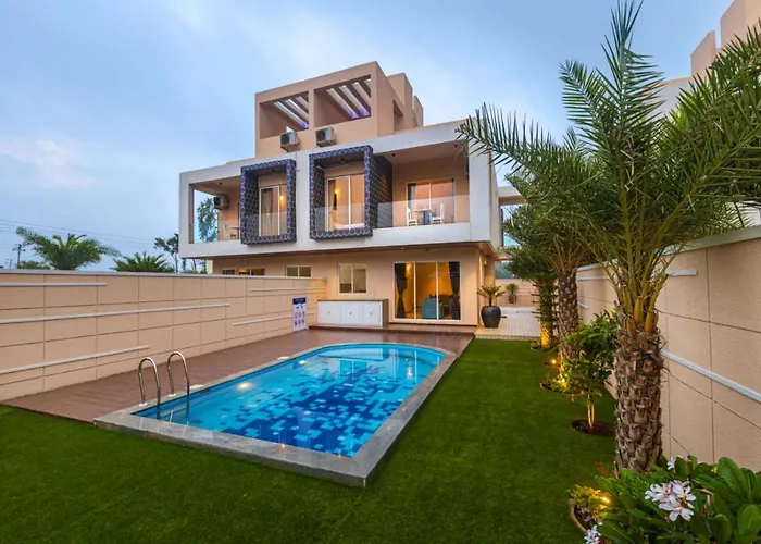 Saffronstays Barney, Lonavala - Pet-Friendly Pool Villa Near Sunny Da Dhaba