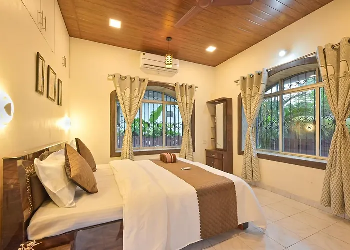 The Pawna Lake Big Pool Backwater Villa