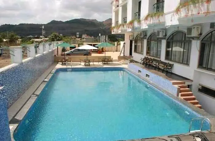 Treebo Reveniir Resort