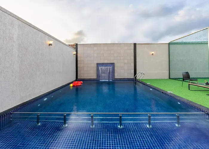 Austin Villa By Tropicana Stays