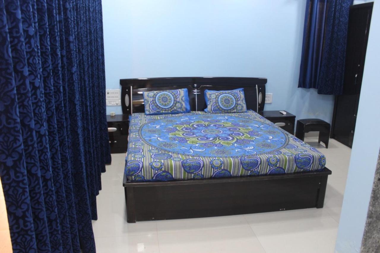 99 4bhk Villa *