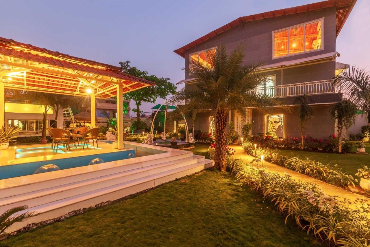 Resort Ayurkutir Villa: Relaxation Oasis With Pool, Gym & Snooker Lonavala