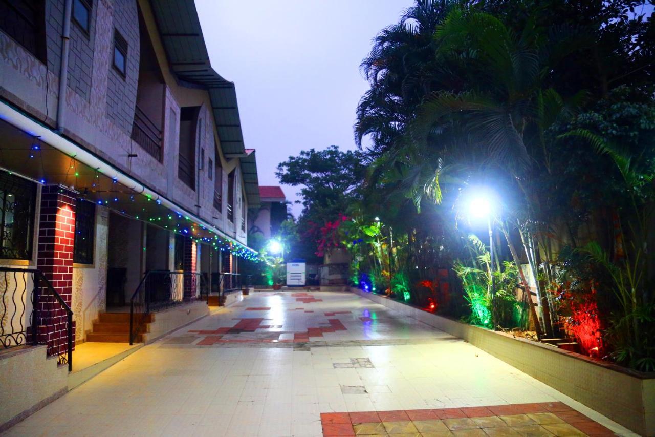 Aroma Villa, *