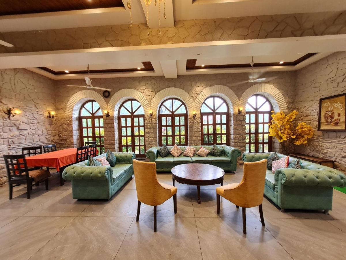 Villa Luxurious Vintage Lonavala