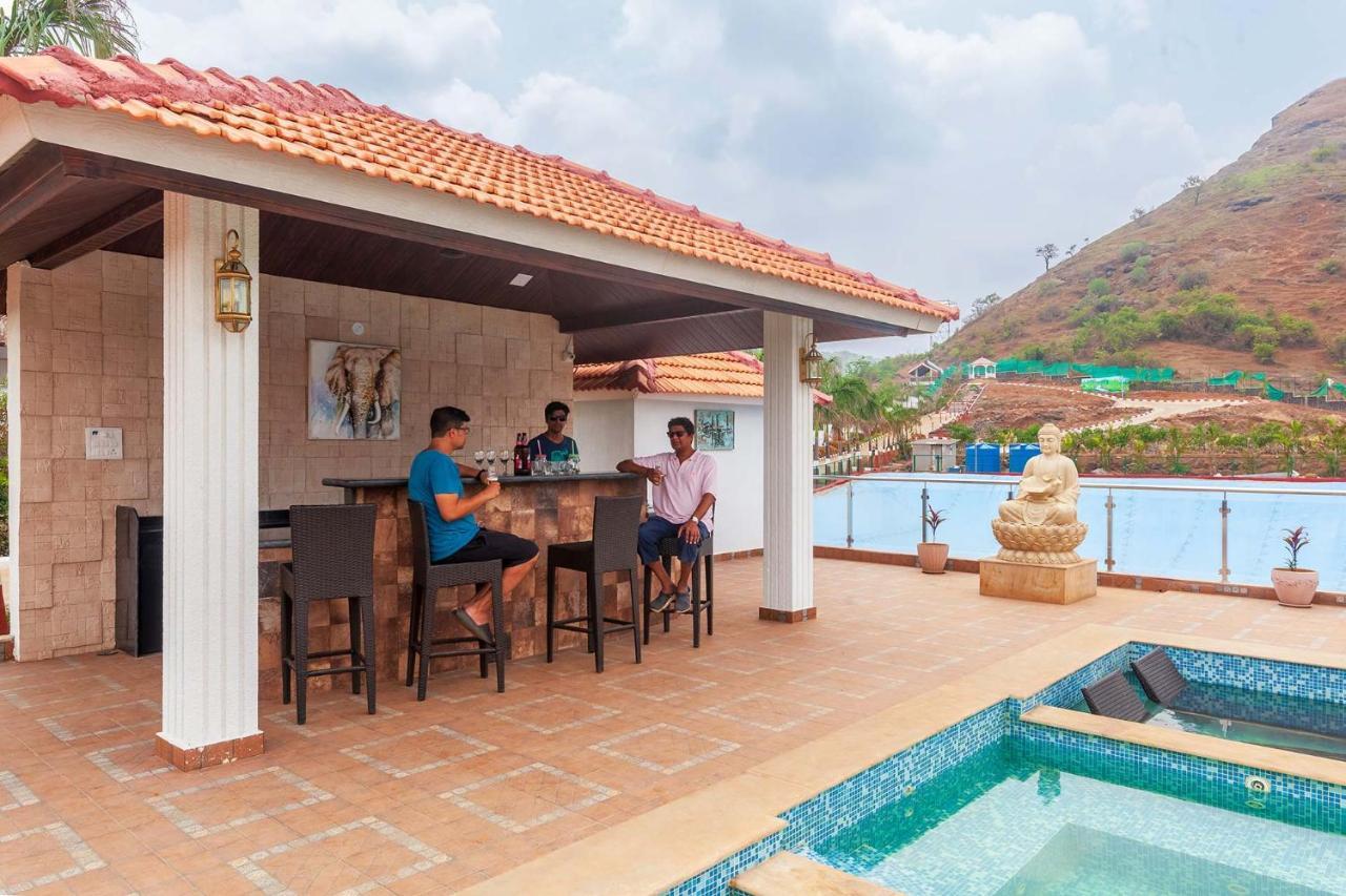 La Palm By Stayvista: Mountain-view With Pool, Gym & Recreational Amenities * Lonavala