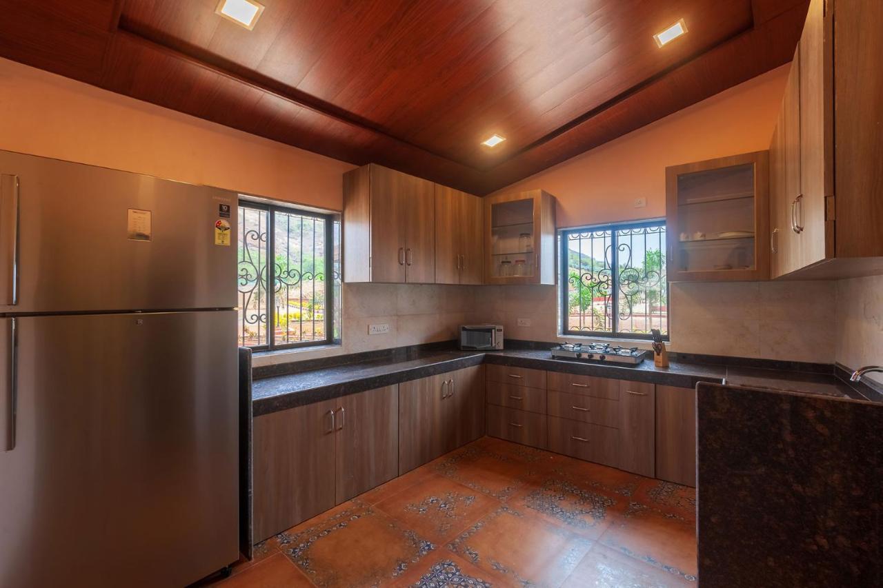 Villa La Palm By Stayvista: Mountain-view With Pool, Gym & Recreational Amenities *