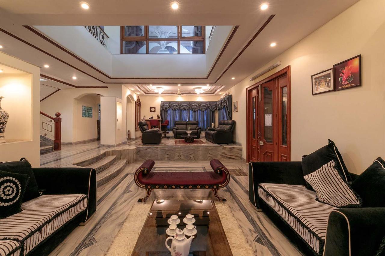 Villa Stayvista At The White House Lonavala
