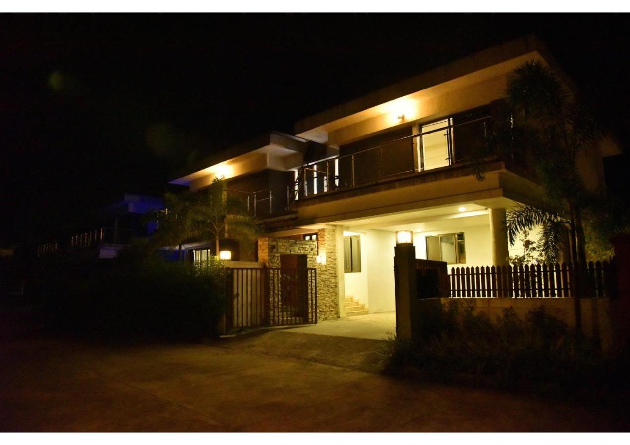 Mukkem 4bhk Villa *