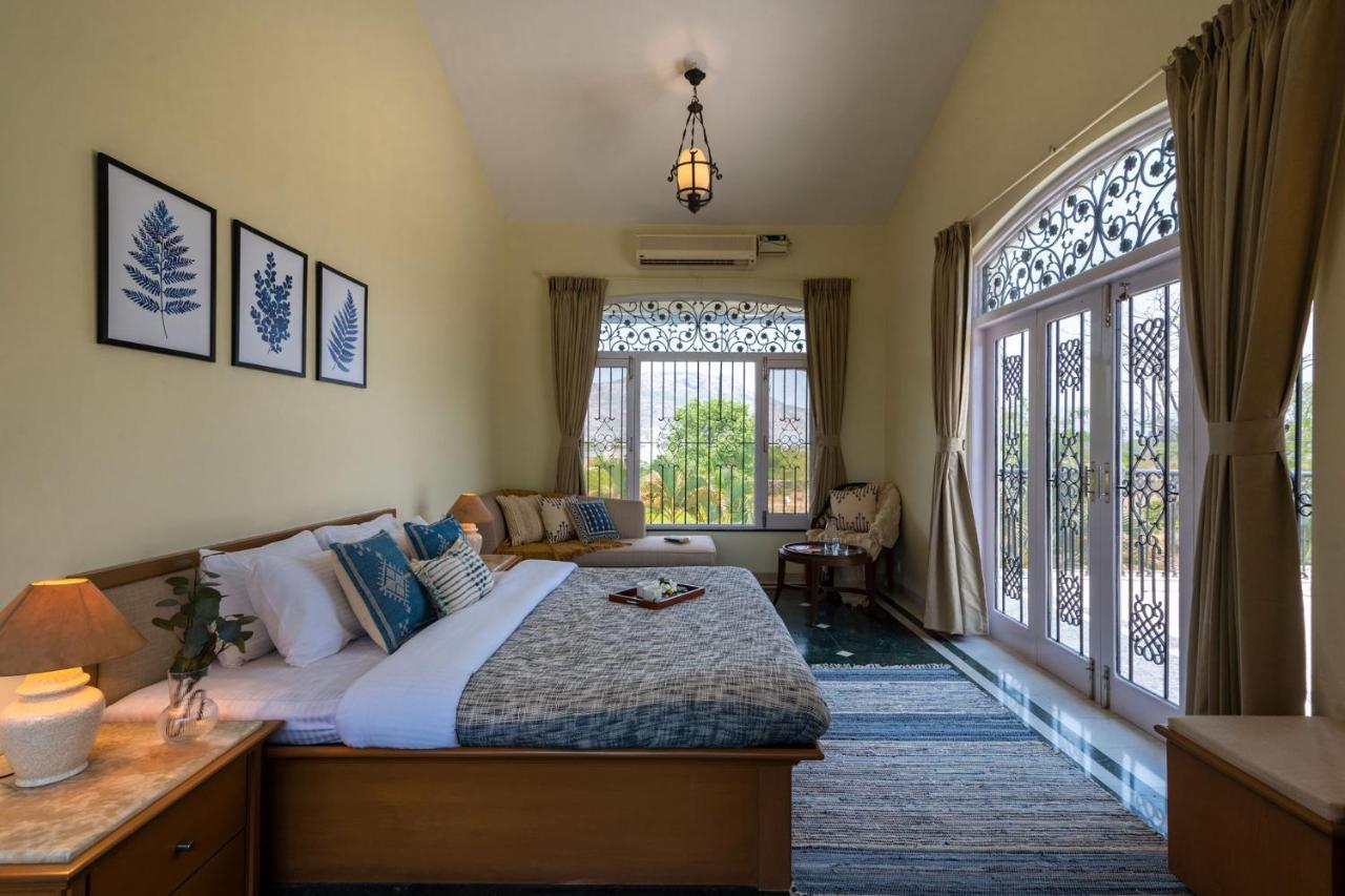 Stayvista's Lumiere With Rainshower Bliss Villa