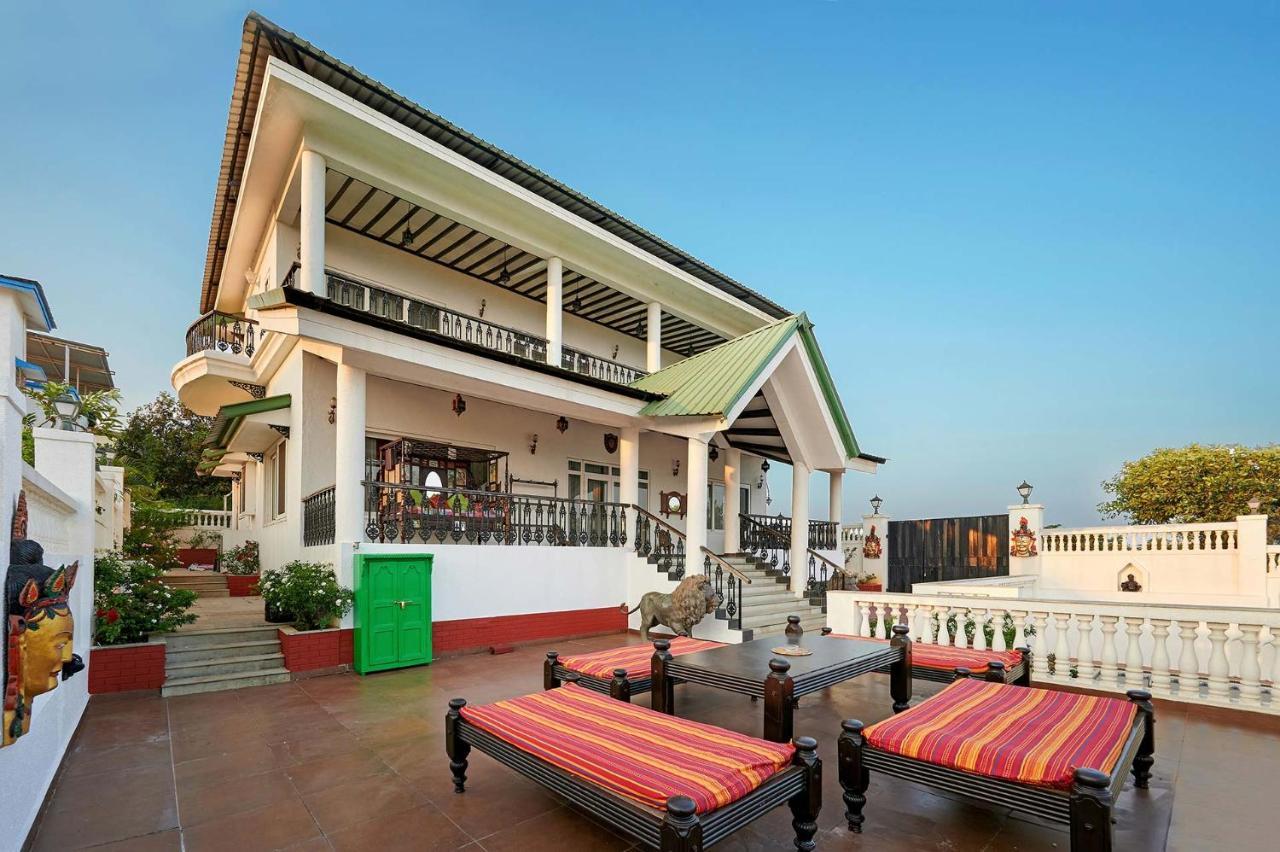 Ananda Villa: Serene Mountain Retreat With Heritage Charm Villa *