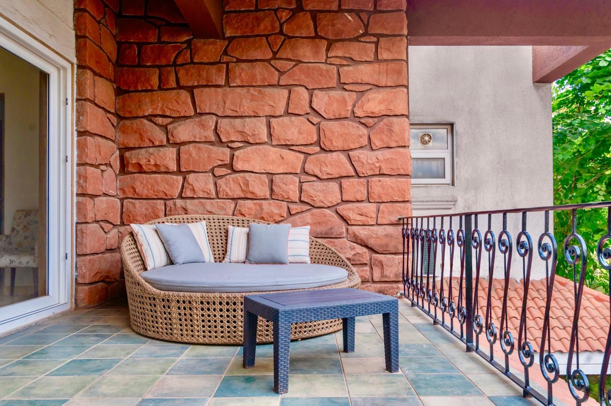 Saffronstays Boulevard Rockhouse - Pool With Amazing Nature Views * Lonavala