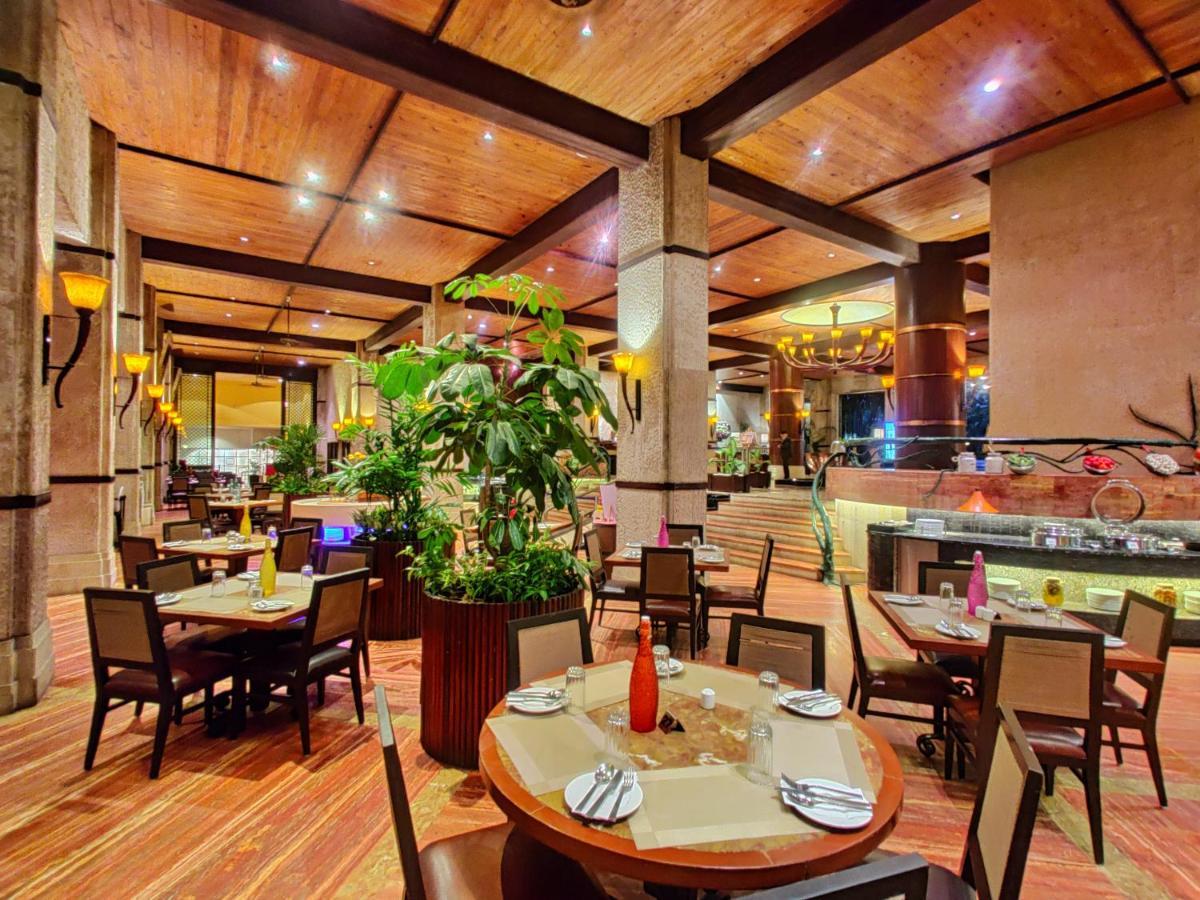 Resort Fariyas 5*