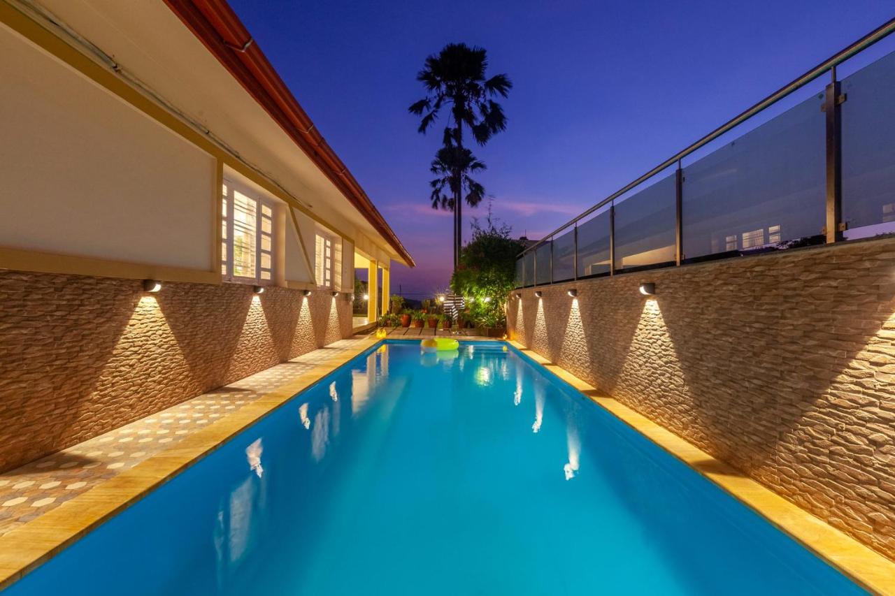 Villa Stayvista's V Square - Enjoy A Pool And Indoor Games For A Leisurely Lonavala