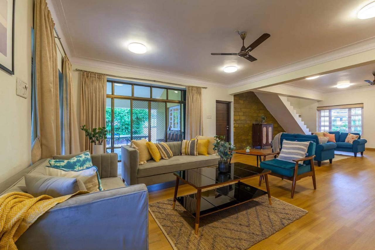 Villa Stayvista's V Square - Enjoy A Pool And Indoor Games For A Leisurely