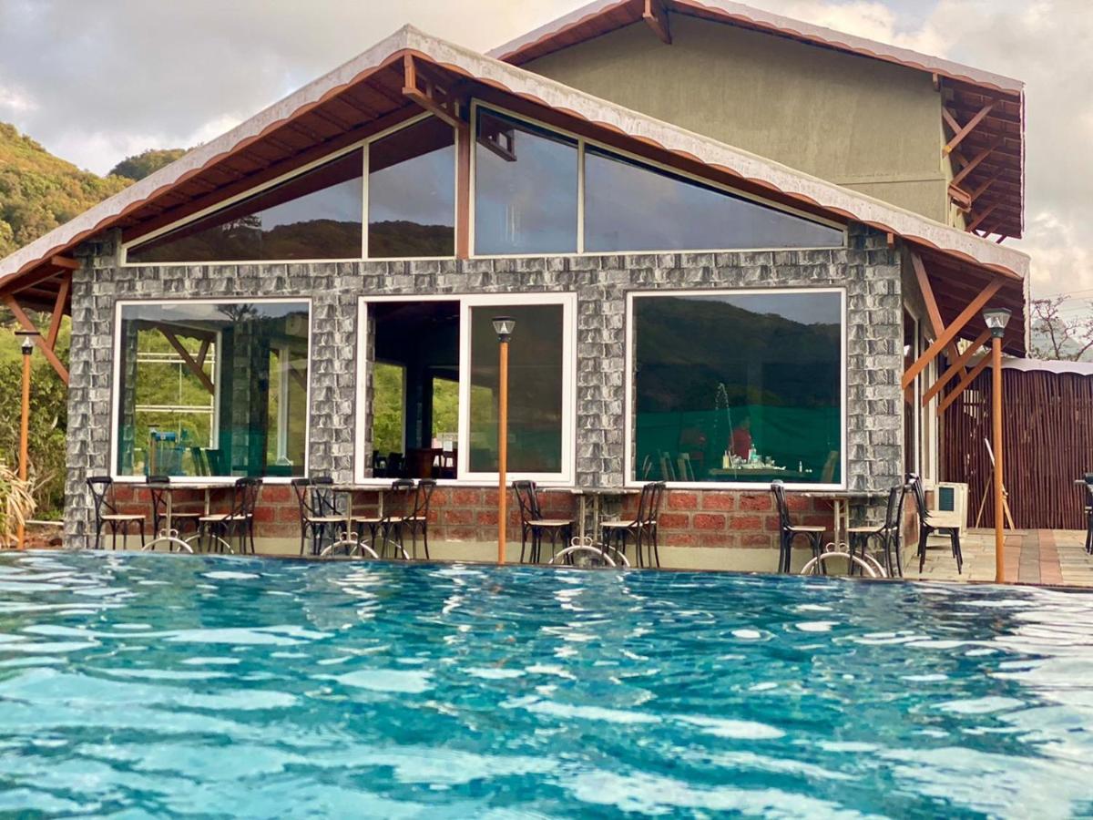 Hotel Mastiff Grand La Villae 4*