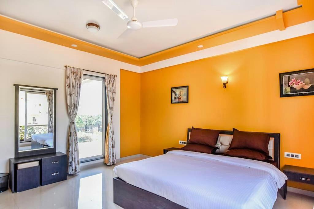Rainbow 5bhk Villa