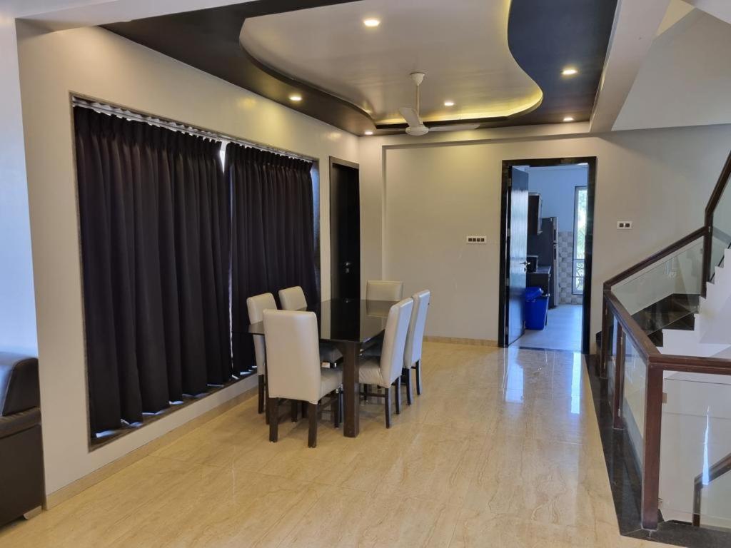 Rainbow 5bhk *