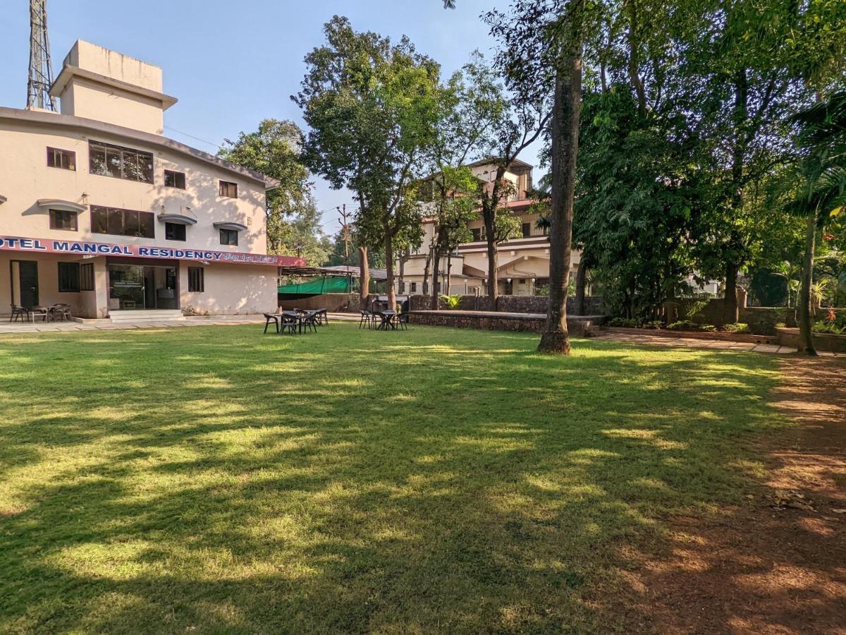 Mangal Residency !! 600 Mts From Railway Station !! Couple Friendly !!
