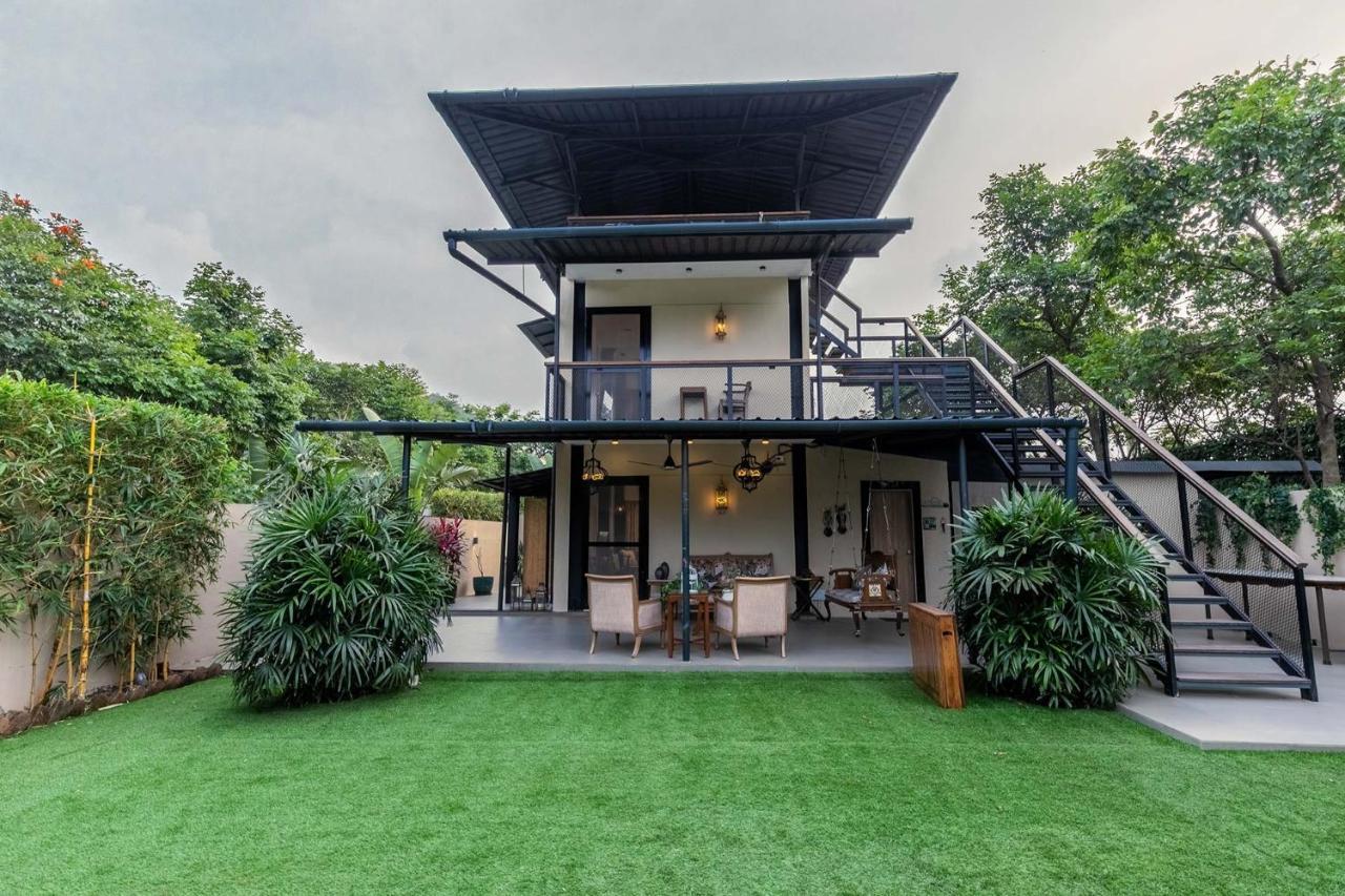 Stayvista's The Annex - Cozy Retreat With Inviting And A Private Plunge Pool Villa Lonavala