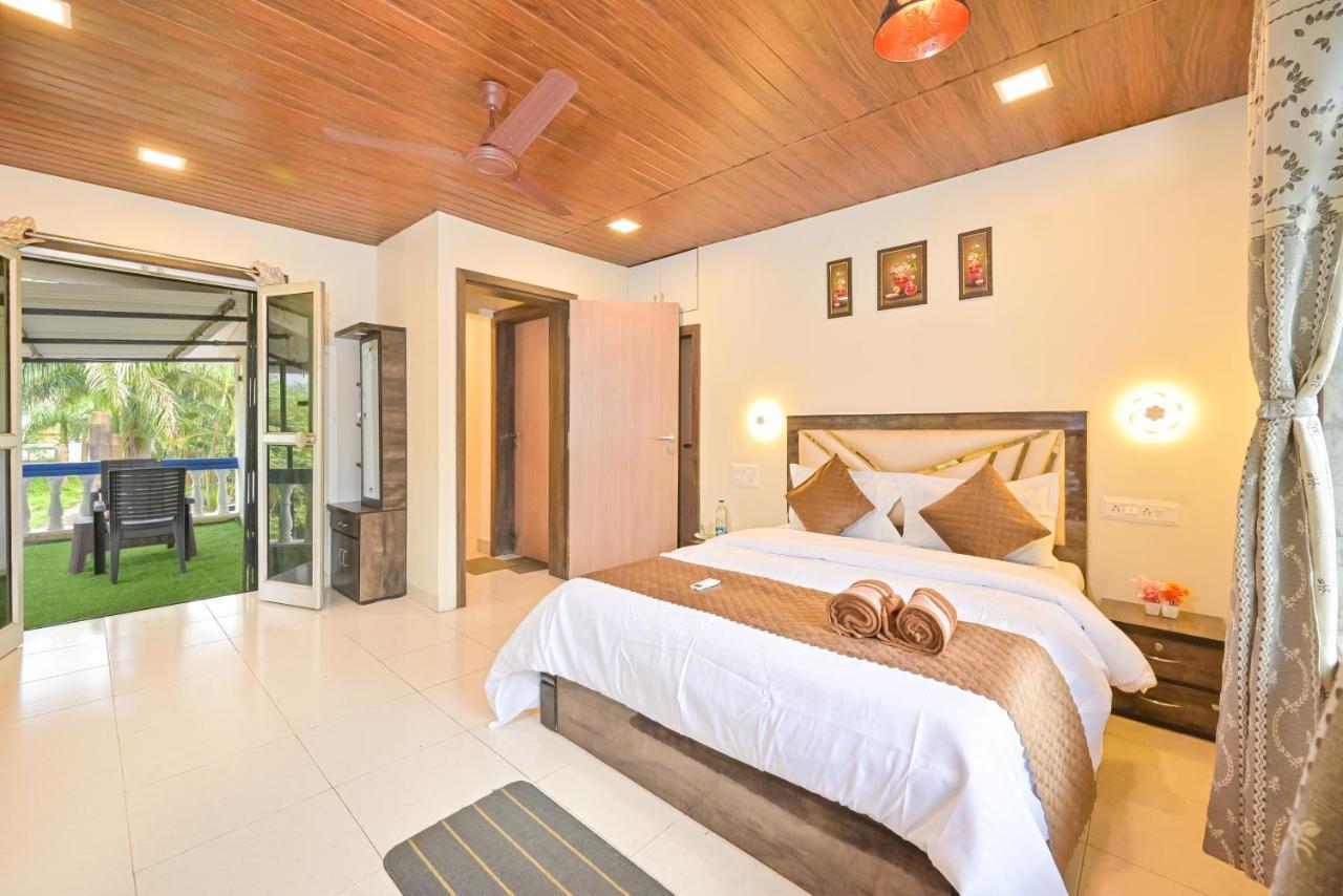 Holiday home The Pawna Big Pool Backwater Lonavala