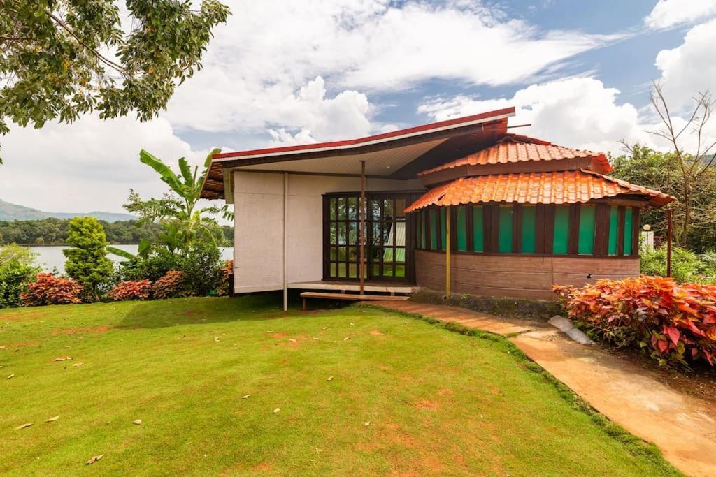 Villa Leisurely Ripple Touch Cabin, Pawna *