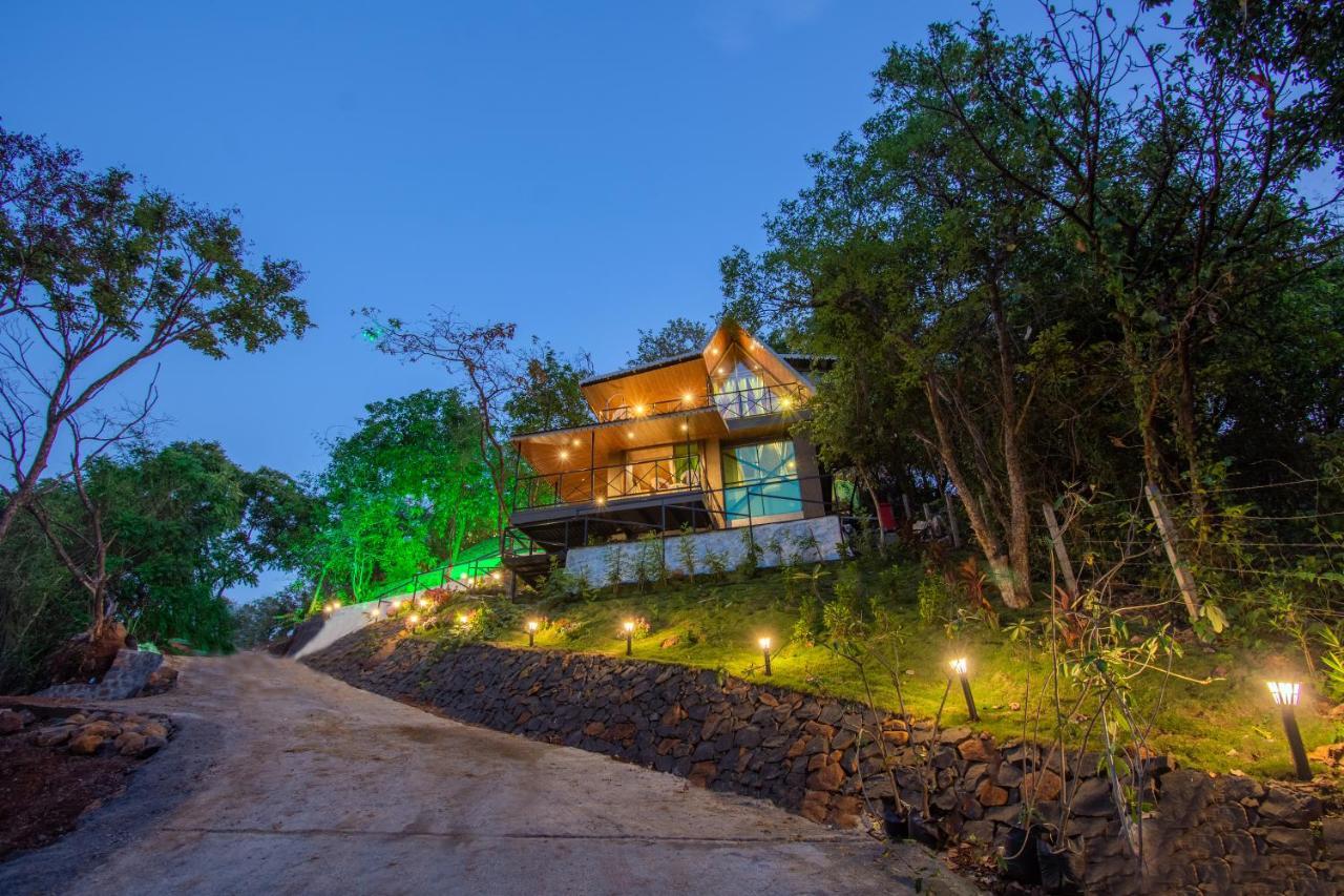 Lifeline - Luxurious 6bhk Pawna Lake View Villa Lonavala